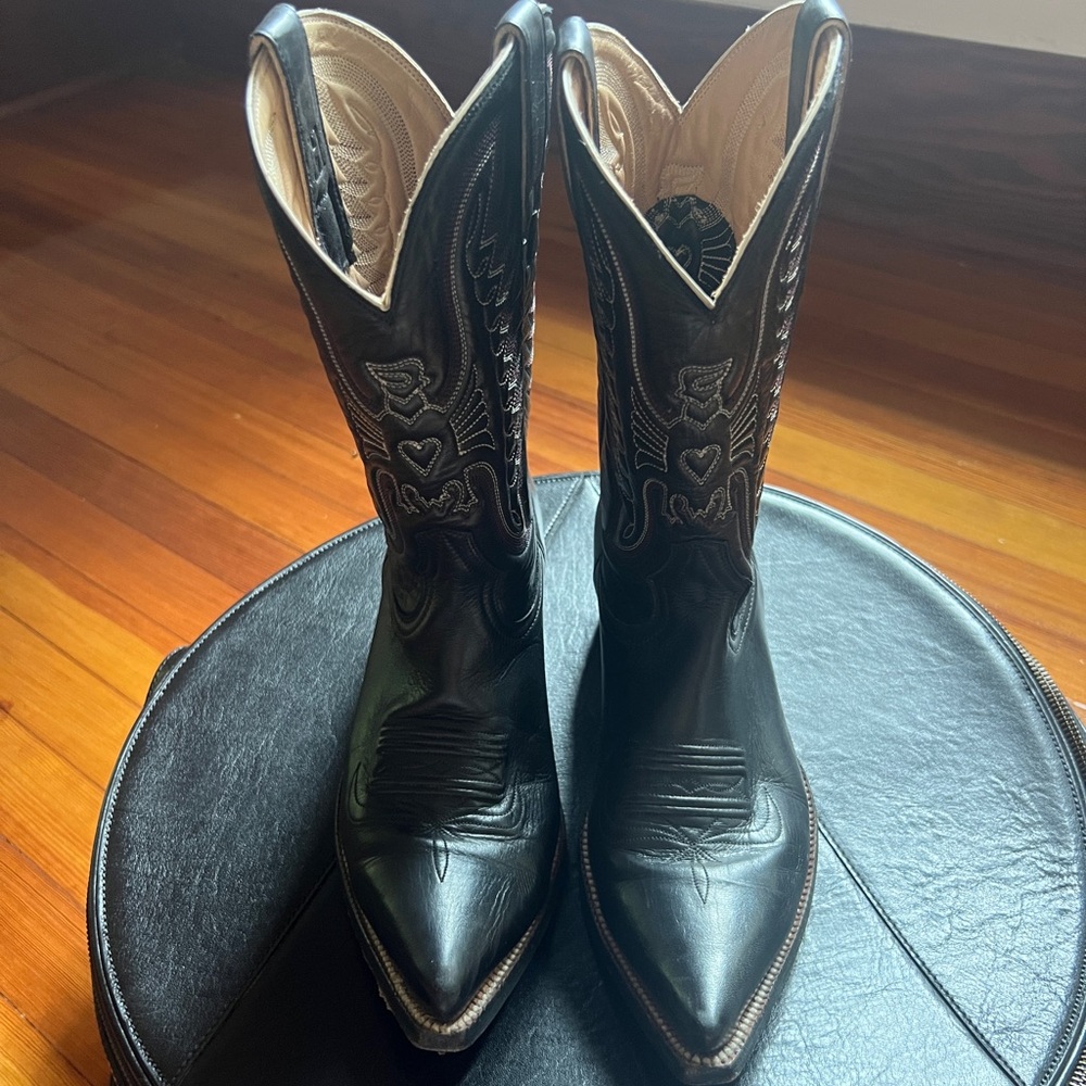 Black leather cowboy boots